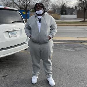 Meet your Posher, Johnathan